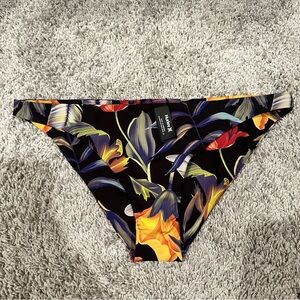 Hurley swimsuit bottoms like new